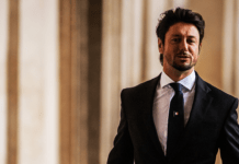 “Se non ti sta bene stai a casa tua” ▷ Giambruno bacchetta il ministro tedesco in vacanza a Roma