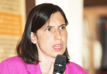 Schlein torna a farsi sentire: vuole abbattere famiglia e mascolinità, tace su lavoro e diritti