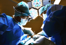 L’inquietante trend degli ospedali ad agosto ▷ “Per questo è il mese dell’80% degli errori medici”