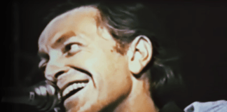 Agli artisti di oggi parlate di Bertoli ▷ “1978: lo schiaffo in live a chi gli diceva di smettere”