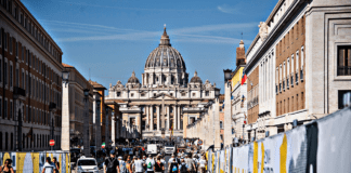 La lezione di Duranti sul Giubileo ▷ “Vi spiego come le élite rastrellano tutte le nostre ricchezze”