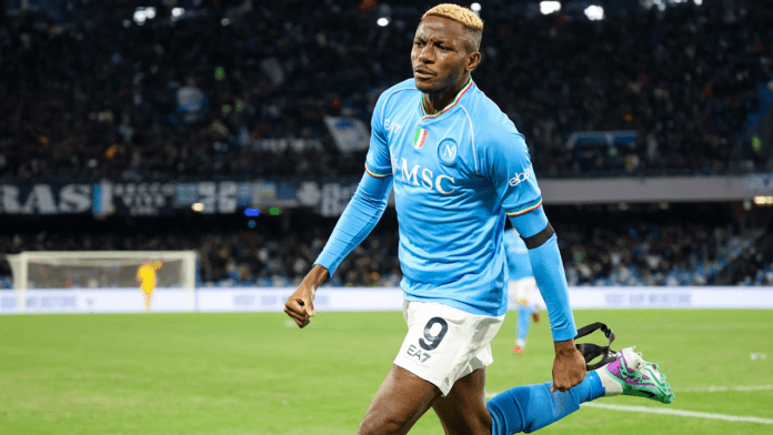 Lo Scatto ▷ Napoli, è tutto aperto