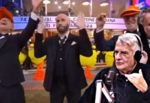 Sanremo e le scarpe di Travolta ▷ “Siamo consapevoli dei messaggi in codice che subiamo?”