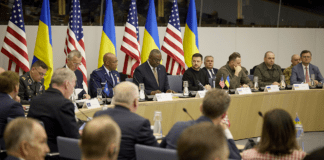 È grazie alla NATO e alla sua espansione se siamo sull’orlo della guerra mondiale con la Russia