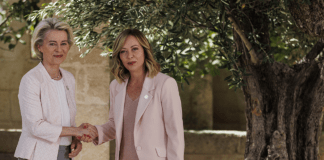 Giorgia Meloni abbassa il capo: Ursula von der Leyen confermata Presidente della Commissione Europea