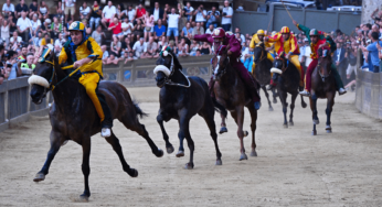 Palio di Siena, la tradizione della gara tra segreti e leggende: tutto quello che c’è da sapere