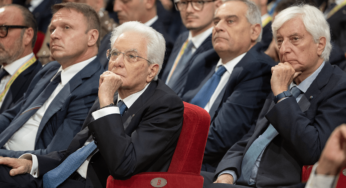 Mentre stiamo svendendo quote del nostro paese, ci raccontano che staremmo tutelando il sistema