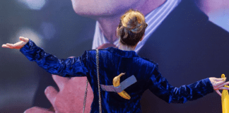 Possiamo ben dire che anche la banana di Cattelan rappresenta al meglio il nichilismo contemporaneo