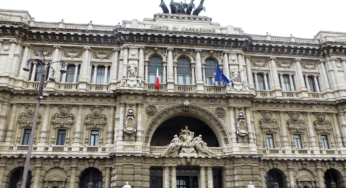 Becchi sull’Almasri gate ▷ “Possibile che non ci sia un PM che denunci le morti improvvise?”