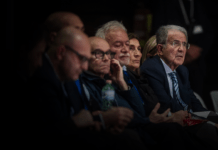 Prodi, Ventotene, l’IA e i reel: continuate pure a distrarvi