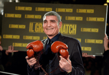 Patrizio Oliva risale sul “suo” ring con Dario Torromeo, dai dolori nascosti alle gioie mondiali (VIDEO) Nella foto l'ex pugile Patrizio Oliva