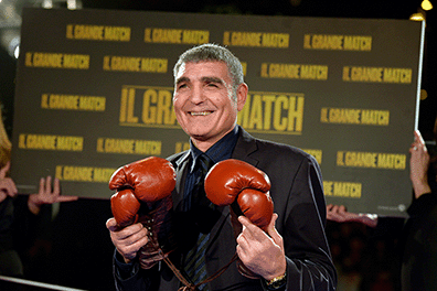 Nella foto l'ex pugile Patrizio Oliva