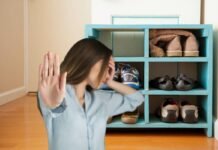 Le scarpe in giro per casa non sono più un problema: ho risolto spendendo pochissimo e senza scarpiera donna che dice no e scarpiera