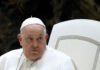 Papa Francesco durante un'udienza