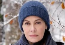 Grande dolore per Elena Sofia Ricci, messaggio commovente: lutto in tv Elena Sofia Ricci berretto