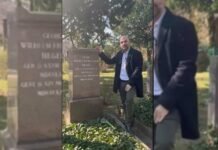 Roberto Saviano sulla tomba di Hegel