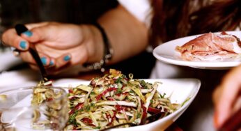 Due semplici regole a tavola applicabili da subito per vivere a lungo e in salute