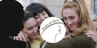 abbraccio fra protagoniste de Il Paradiso delle Signore e logo serie