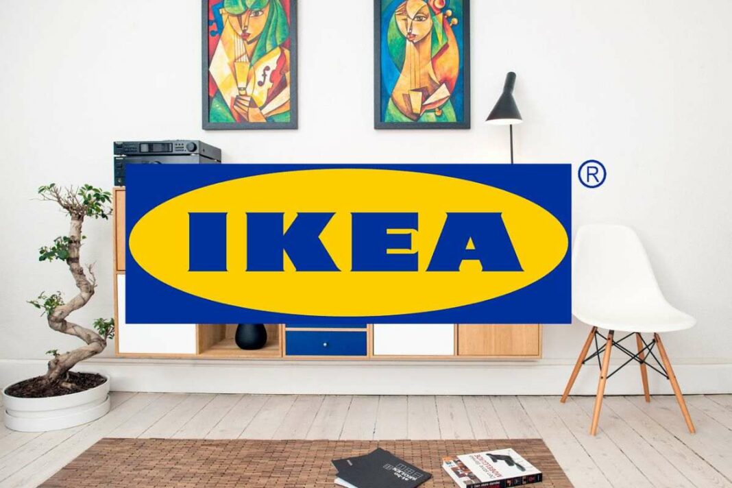 logo ikea in un soggiorno moderno