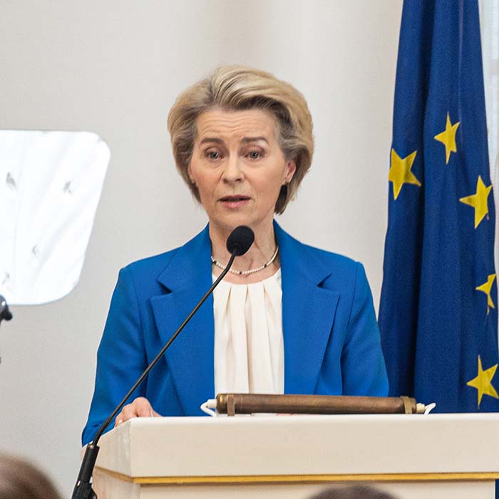 La presidente della Commissione UE Ursula von der Leyen visita la Danimarca.