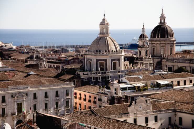 vista dall'alto degli edifici di Catania