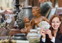 oggetti di antiquariato vari e donna con banconote euro