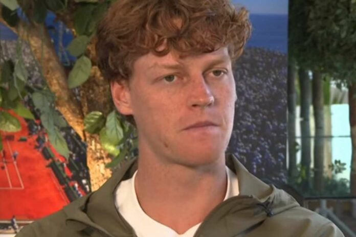 Sinner perde posizioni in classifica, cosa cambia: tremano i fan Jannik Sinner