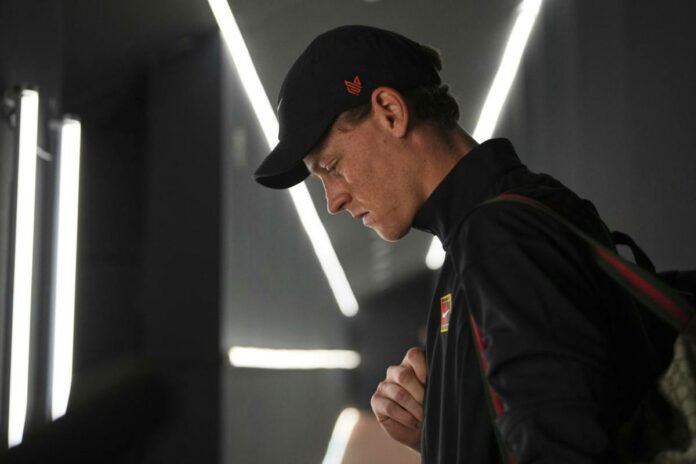 Sinner lascia gli Internazionali, decisione improvvisa: il motivo Sinner concentrato