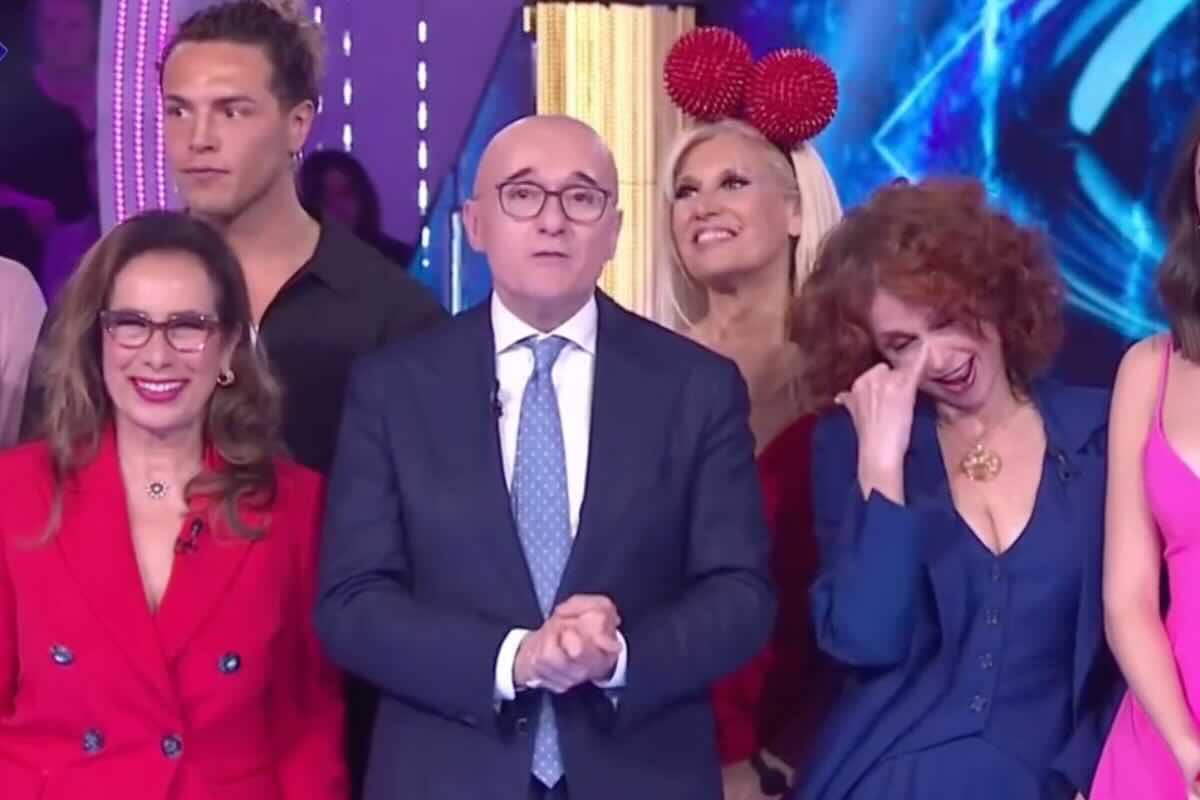 Cesara Buonamici, Alfonso Signorini, Beatrice Luzzi e concorrenti GF