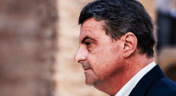 “Vergogna! E se era la Schlein?” ▷ Calenda attacca Magi e il suo gesto contro la Meloni