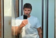Stefano De Martino, ora non ci sono più dubbi: tutto finito selfie stefano de martino