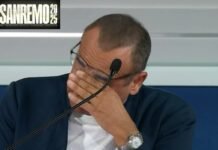 Carlo Conti in lacrime e logo Festival di Sanremo