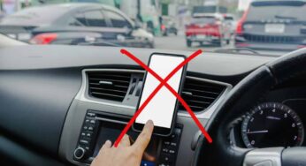 Addio al cellulare in auto, scatta il divieto assoluto: cosa cambia