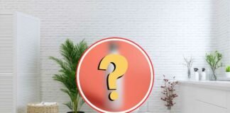 bagno e oggetto misterioso