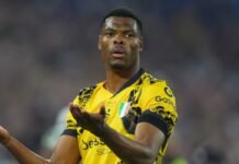 Dumfries in bianconero per 25 milioni: pagano la clausola Denzel Dumfries perplesso in campo