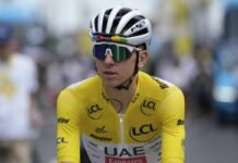 Tadej Pogacar in maglia gialla