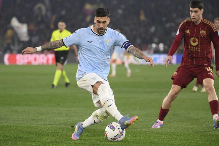 Mattia Zaccagni durante un derby