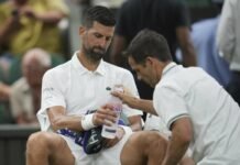 Infortunio Djokovic, ansia a Wimbledon: tifosi in allarme Djokovic infortunato