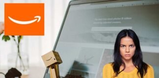 pc con pacco e logo amazon e donna arrabbiata