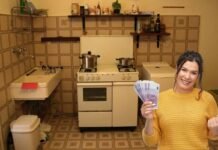 La cucina della nonna nasconde un tesoro: questo oggetto vale oltre 8500 euro! cucina piccola antica con donna con banconote in euro