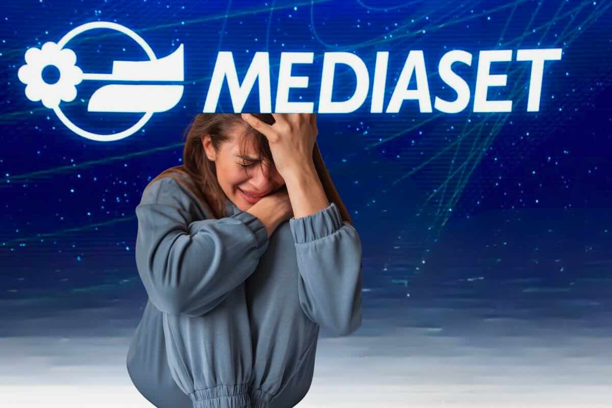 donna che piange mediaset 