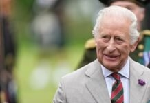 Morte Re Carlo, l’ultima notizia lascia tutti senza parole: brividi a Londra re carlo sorridente