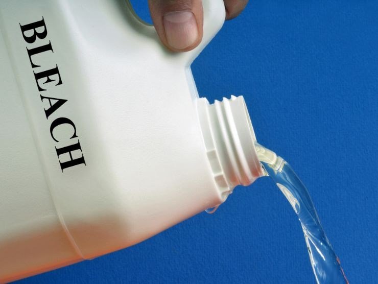 flacone di candeggina