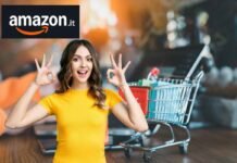 carrello spesa, logo amazon, donna felice