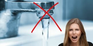 rubinetto acqua, x rossa, donna arrabbiata