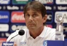 Conte è sconvolto, lascia il Napoli: il messaggio struggente Antonio Conte in conferenza stampa