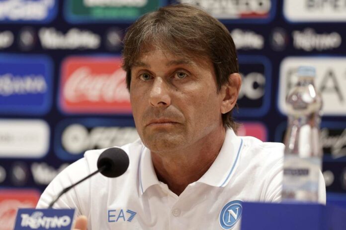 Antonio Conte in conferenza stampa