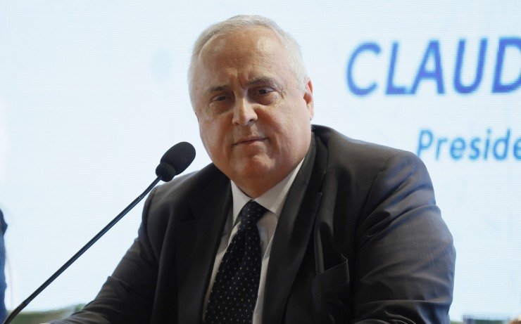 Claudio Lotito in conferenza stampa