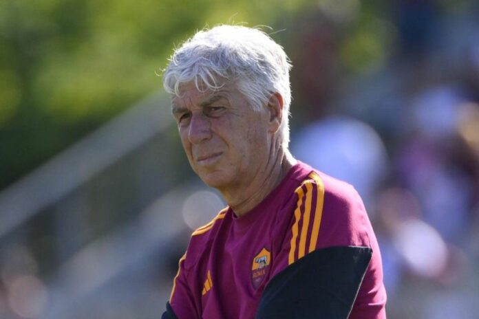 Gian Piero Gasperini osserva l'amichevole col Cannes