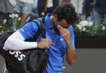 Game over Berrettini, arriva l’annuncio che tutti temevano Matteo Berrettini in lacrime